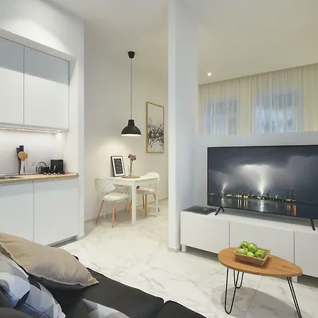 Apartment Lifestyle *